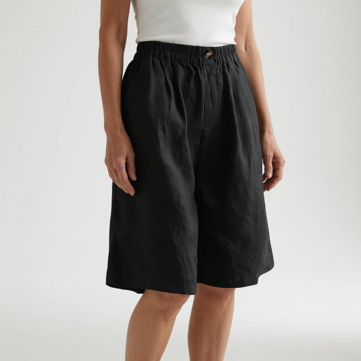 Dorothy Elastic-Waist Summer Shorts in Black