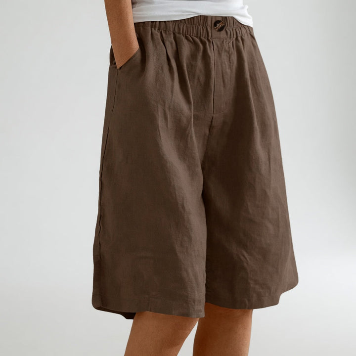 Dorothy Elastic-Waist Summer Shorts in Brown