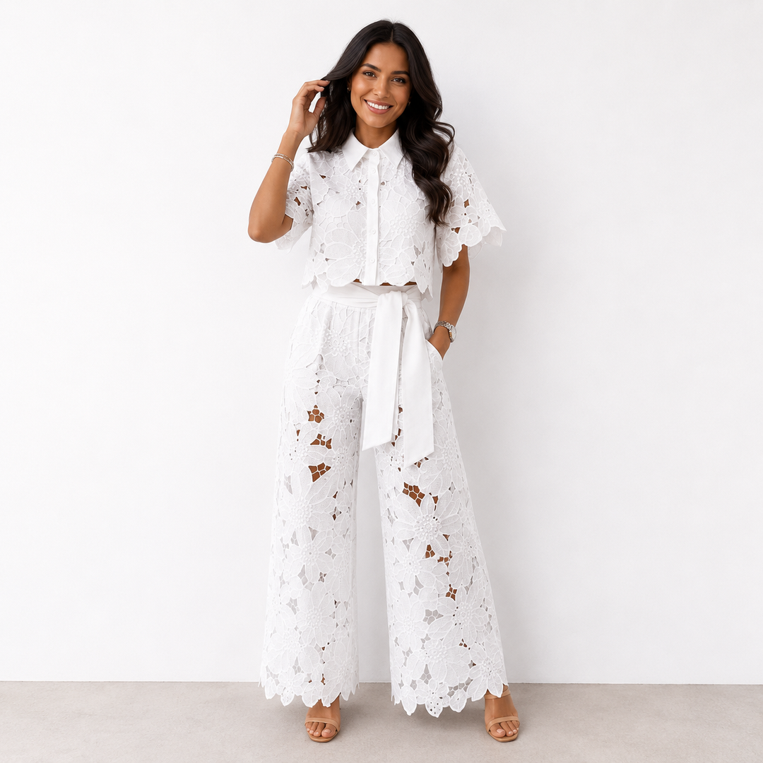Holly Elegant Lightweight Two-Piece Set
