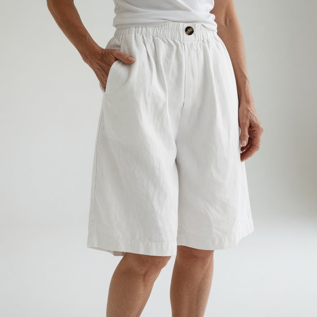 Dorothy Elastic-Waist Summer Shorts in White